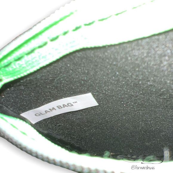 Bundle Sale 3 for $15 | Ipsy Bag | Wicked Vampire Lips - Picture 6 of 10